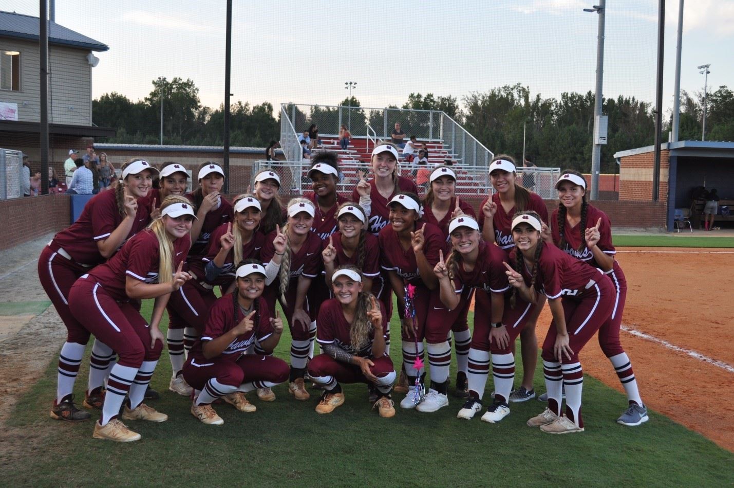 2018 region champion softball team
